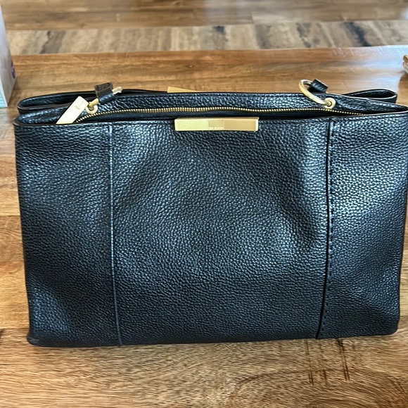 Ted Baker Tote with gold accents.  Excellent used condition. Dust bag included - Picture 2 of 7